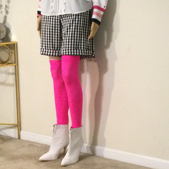 BLACK AND WHITE PLAID KNEE LENGTH BERMUDA SHORTS - Picture 5 of 6